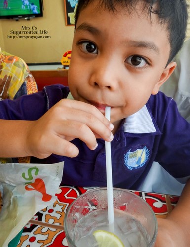 The kiddie meal comes with a refillable drink. He chose lemonade.